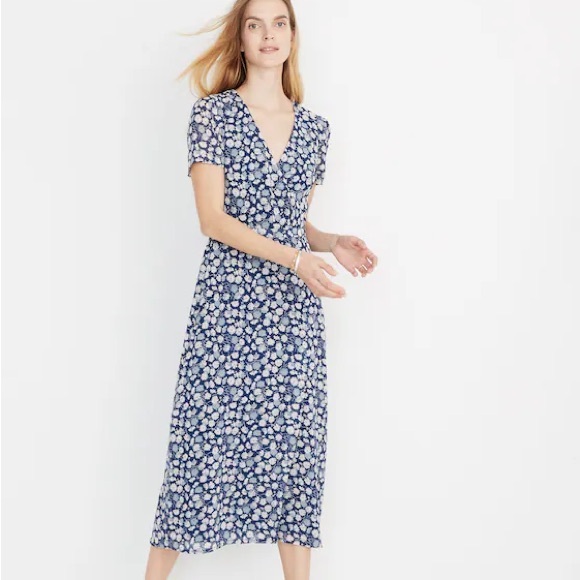 Madewell Dresses & Skirts - Madewell Navy Floral Midi Dress